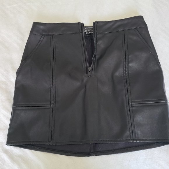 Mini black skirt faux leather - Picture 1 of 2